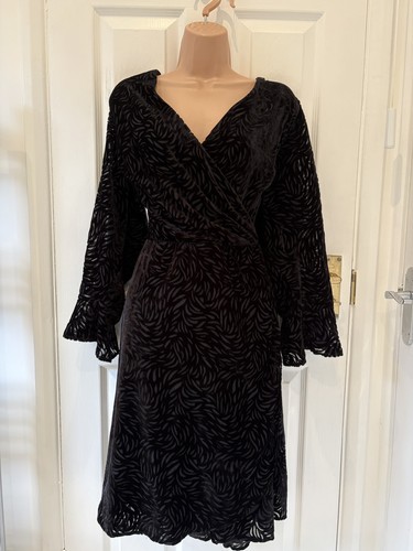 Bnwt black brushed velvet - *bnwt*,